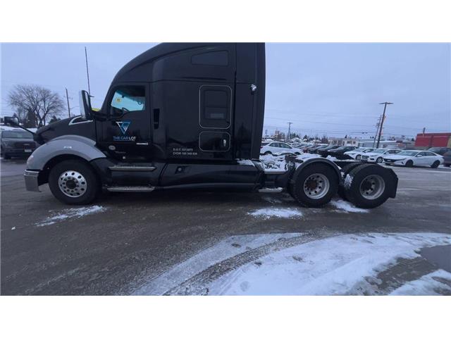 2020 Kenworth Construction T680 Transport (Stk: 960853) in Sudbury - Image 4 of 21
