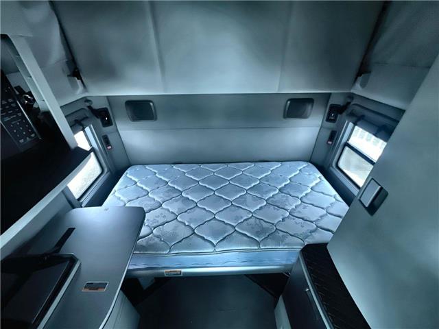 2020 Kenworth Construction T680 Transport (Stk: 960853) in Sudbury - Image 20 of 21