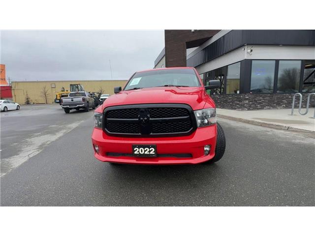 2022 RAM 1500 CLASSIC EXPRESS 4X4 CREW CAB 5.7' BOX (Stk: 25170) in Sudbury - Image 3 of 24