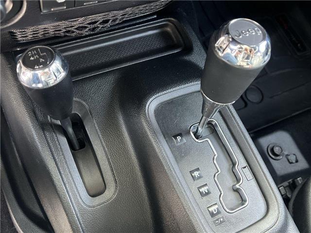 2017 Jeep Wrangler Unlimited Rubicon (Stk: 25211-2) in Sudbury - Image 19 of 24