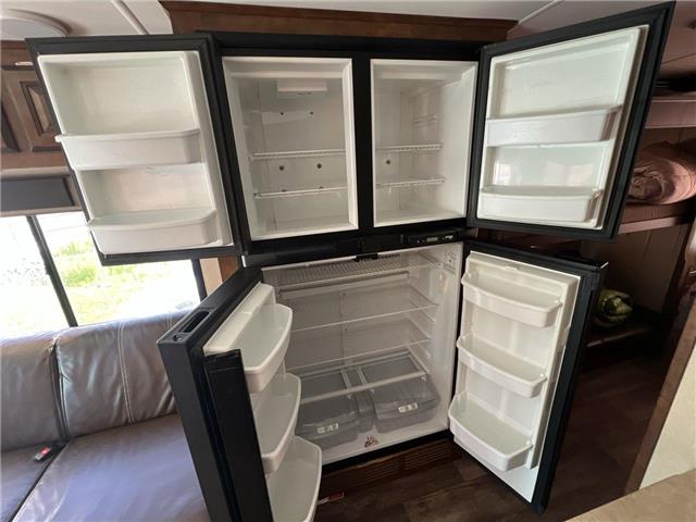 2016 Ford F-53 Motorhome Chassis Base (Stk: A05645) in Sudbury - Image 18 of 23