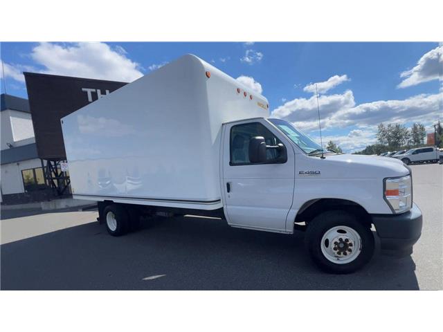 2022 Ford E-450 Cutaway Base (Stk: 25421) in Sudbury - Image 2 of 21