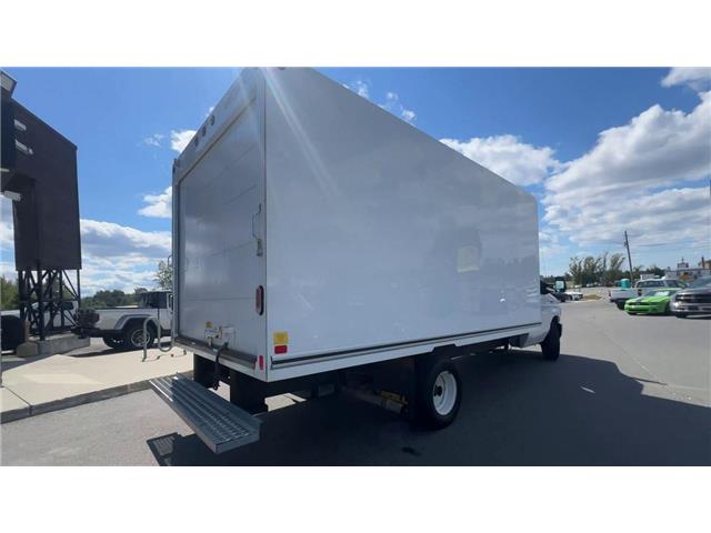 2022 Ford E-450 Cutaway Base (Stk: 25421) in Sudbury - Image 8 of 21