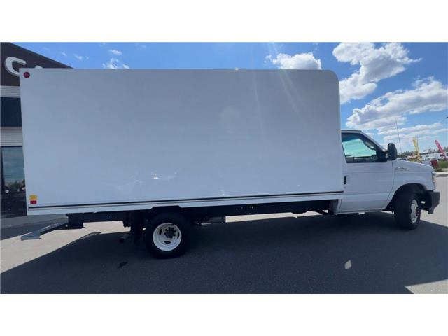 2022 Ford E-450 Cutaway Base (Stk: 25421) in Sudbury - Image 9 of 21