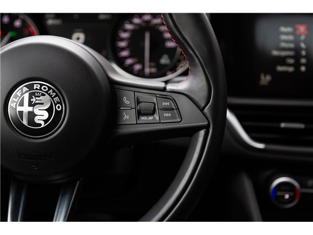 2019 Alfa Romeo Giulia Quadrifoglio (Stk: MU267) in London - Image 19 of 35