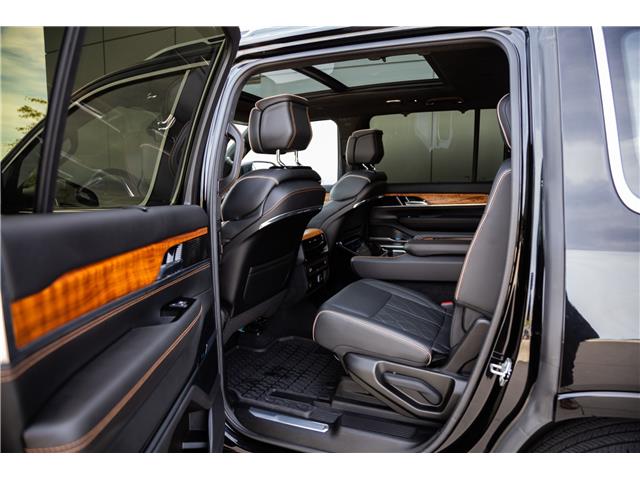 2022 Jeep Grand Wagoneer Series III (Stk: MU269) in London - Image 36 of 49