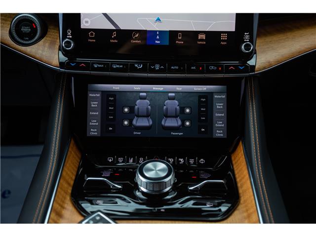 2022 Jeep Grand Wagoneer Series III (Stk: MU269) in London - Image 30 of 49