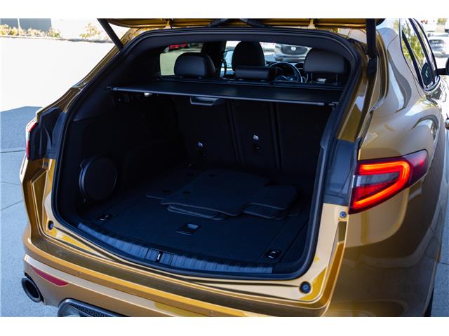 2022 Alfa Romeo Stelvio ti (Stk: MU261A) in London - Image 32 of 33