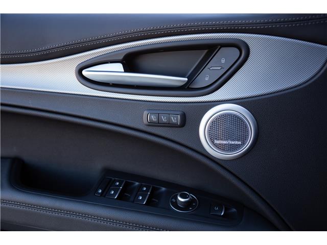 2022 Alfa Romeo Stelvio ti (Stk: MU261A) in London - Image 17 of 33