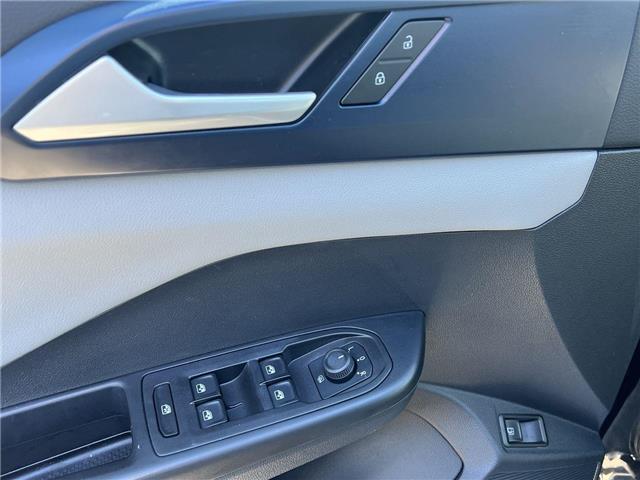 2022 Volkswagen Taos Comfortline (Stk: 25596) in Sudbury - Image 13 of 25