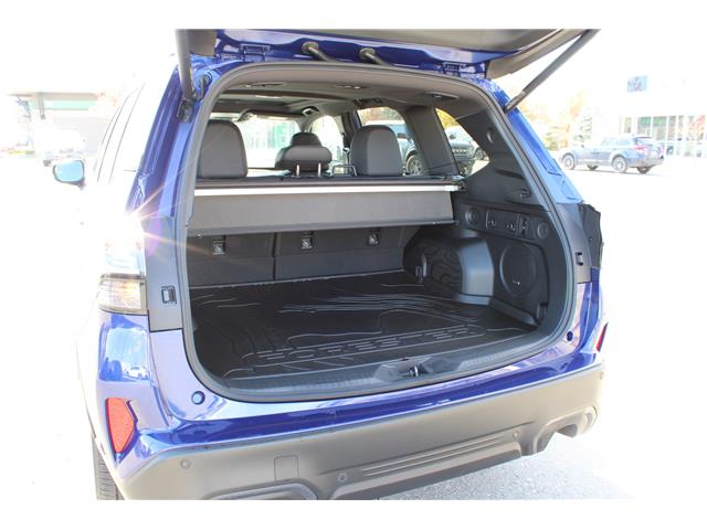 2026 Subaru Forester Limited (Stk: 438799) in Cranbrook - Image 5 of 36