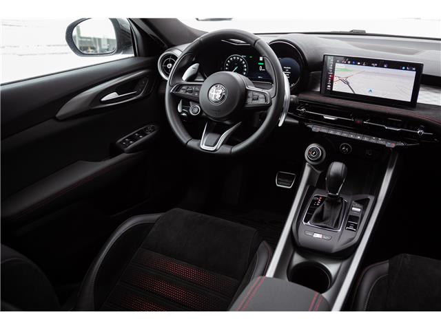 2024 Alfa Romeo Tonale PHEV Veloce (Stk: 24041D) in London - Image 16 of 33