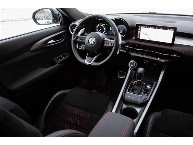 2024 Alfa Romeo Tonale PHEV Veloce (Stk: 24039) in London - Image 12 of 33