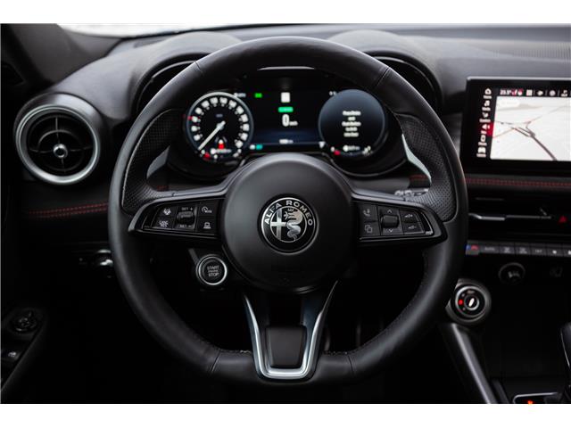 2024 Alfa Romeo Tonale PHEV Veloce (Stk: 24039) in London - Image 13 of 33