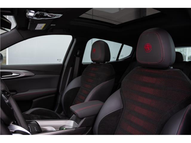 2024 Alfa Romeo Tonale PHEV Veloce (Stk: 24039) in London - Image 18 of 33