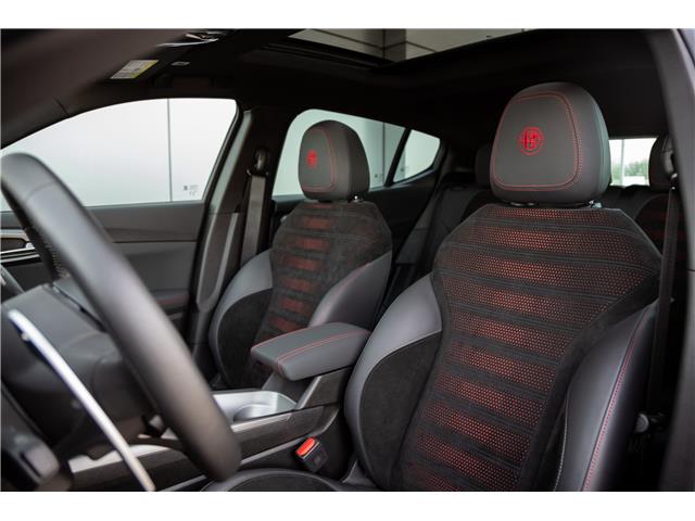 2024 Alfa Romeo Tonale PHEV Veloce (Stk: P24068D) in London - Image 18 of 34 2024 Alfa Romeo Tonale PHEV Veloce (Stk: P24068D) in London - Image 18 of 34