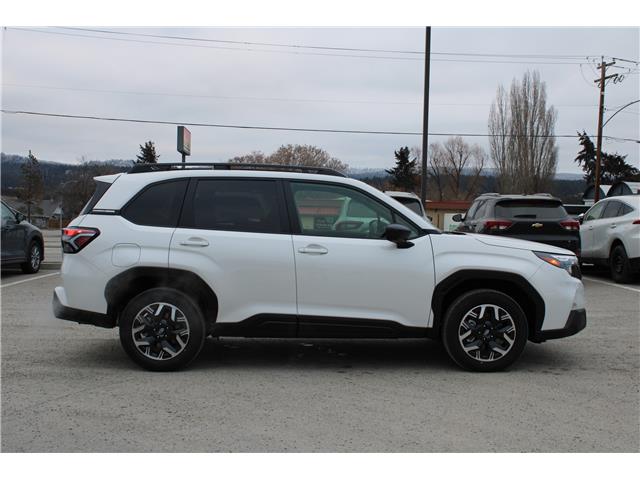 2026 Subaru Forester Convenience (Stk: 450817) in Cranbrook - Image 2 of 23