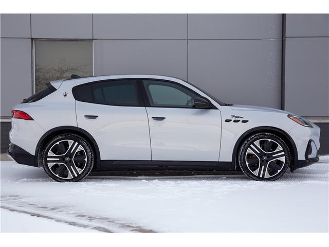 2025 Maserati Grecale Folgore Base (Stk: M25000D) in London - Image 9 of 37