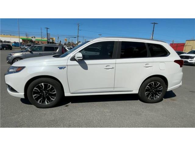 2018 Mitsubishi Outlander Plug-In Hybrid SE (Stk: 25670-1) in Sudbury - Image 4 of 22