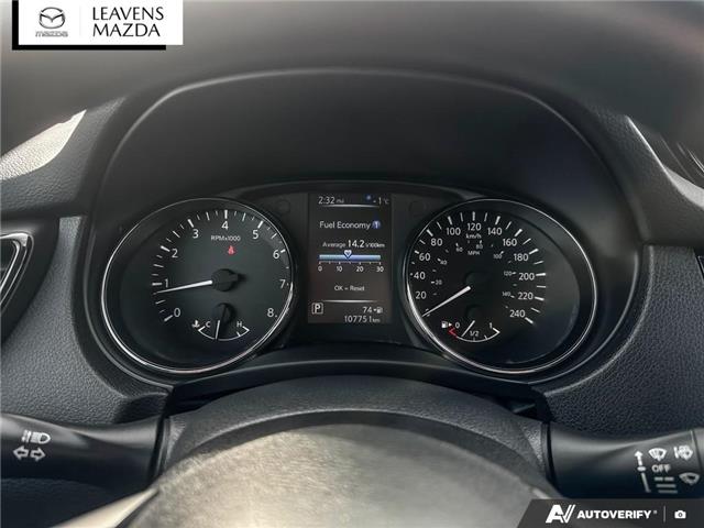 2017 Nissan Rogue S (Stk: 14-25639A) in London - Image 16 of 27