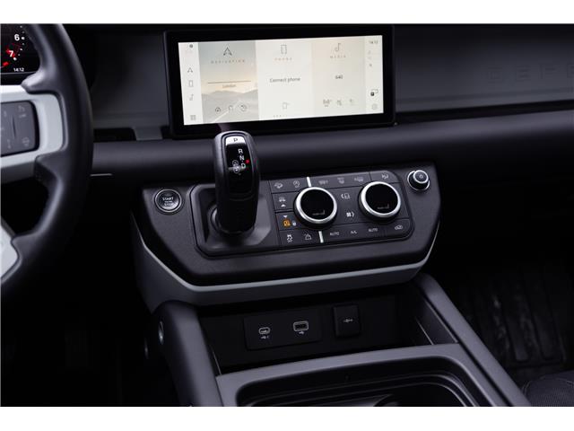 2024 Land Rover Defender P400 X-Dynamic SE (Stk: MU281) in London - Image 24 of 32